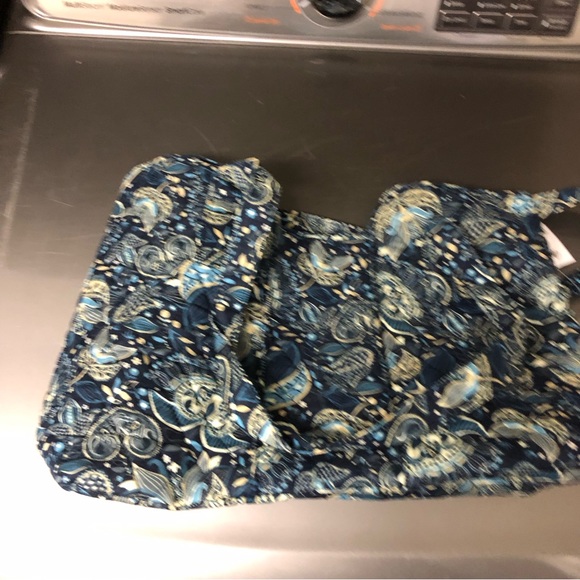 Quilted Bag from Mary Maxim - NWT  , very pretty bag for crafting , office etc - Picture 2 of 10